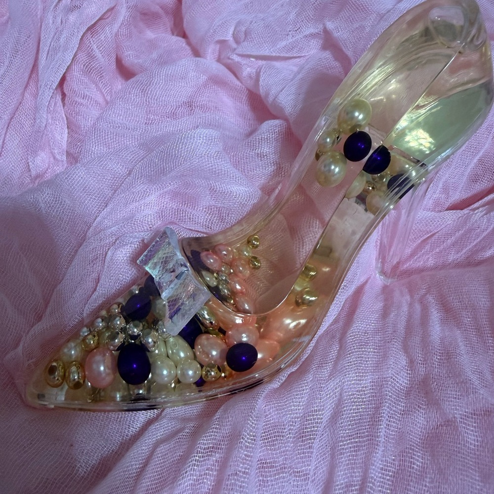 Chic High Heel Paper Weight